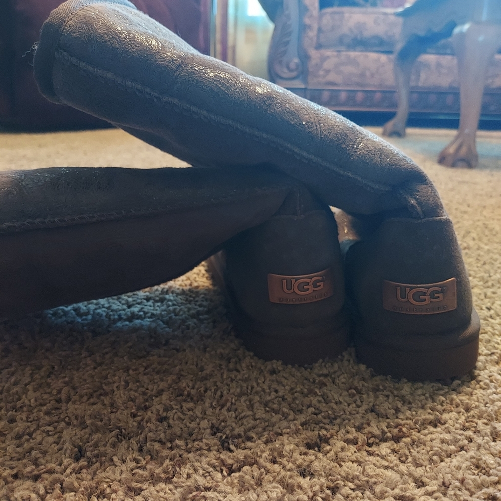 UGGs Brown/Silver Sparkle, Size 8